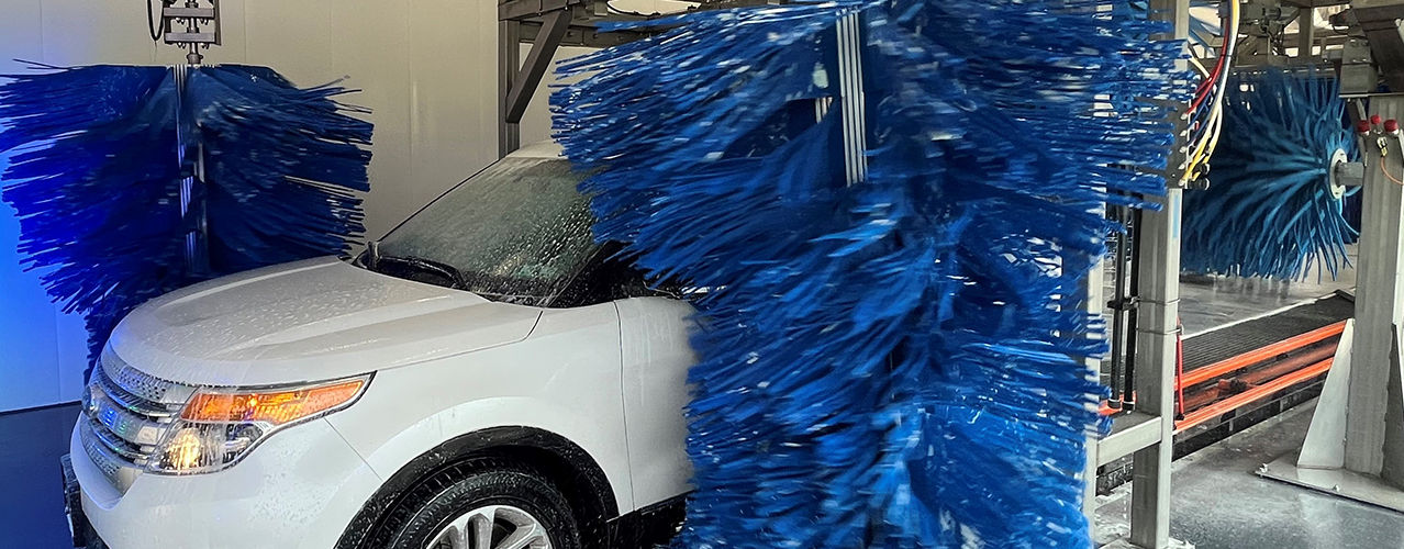Belanger's Washnetics Tunnel Car Wash Side Wrap